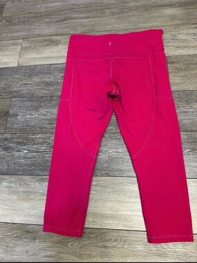 ZYIA Active Bright Pink Crop Leggings